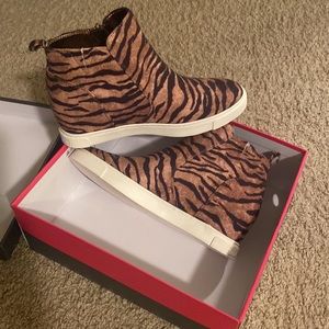 Vince Camino Natural Tiger Hendia Sneaker 5Y